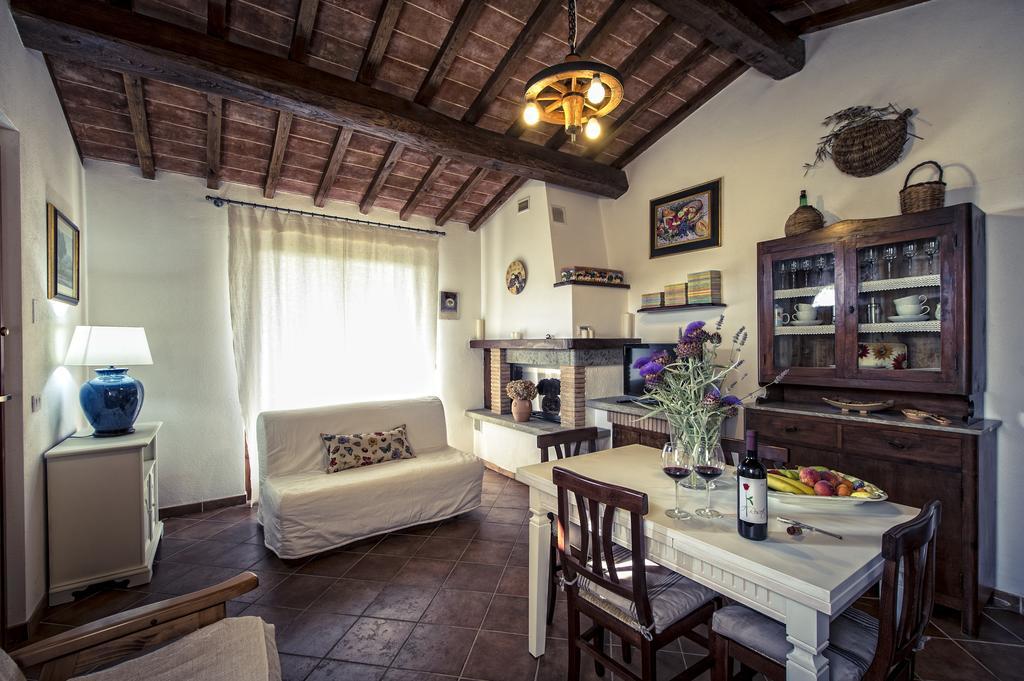 Agriturismo I Roseti Montepulciano Ngoại thất bức ảnh